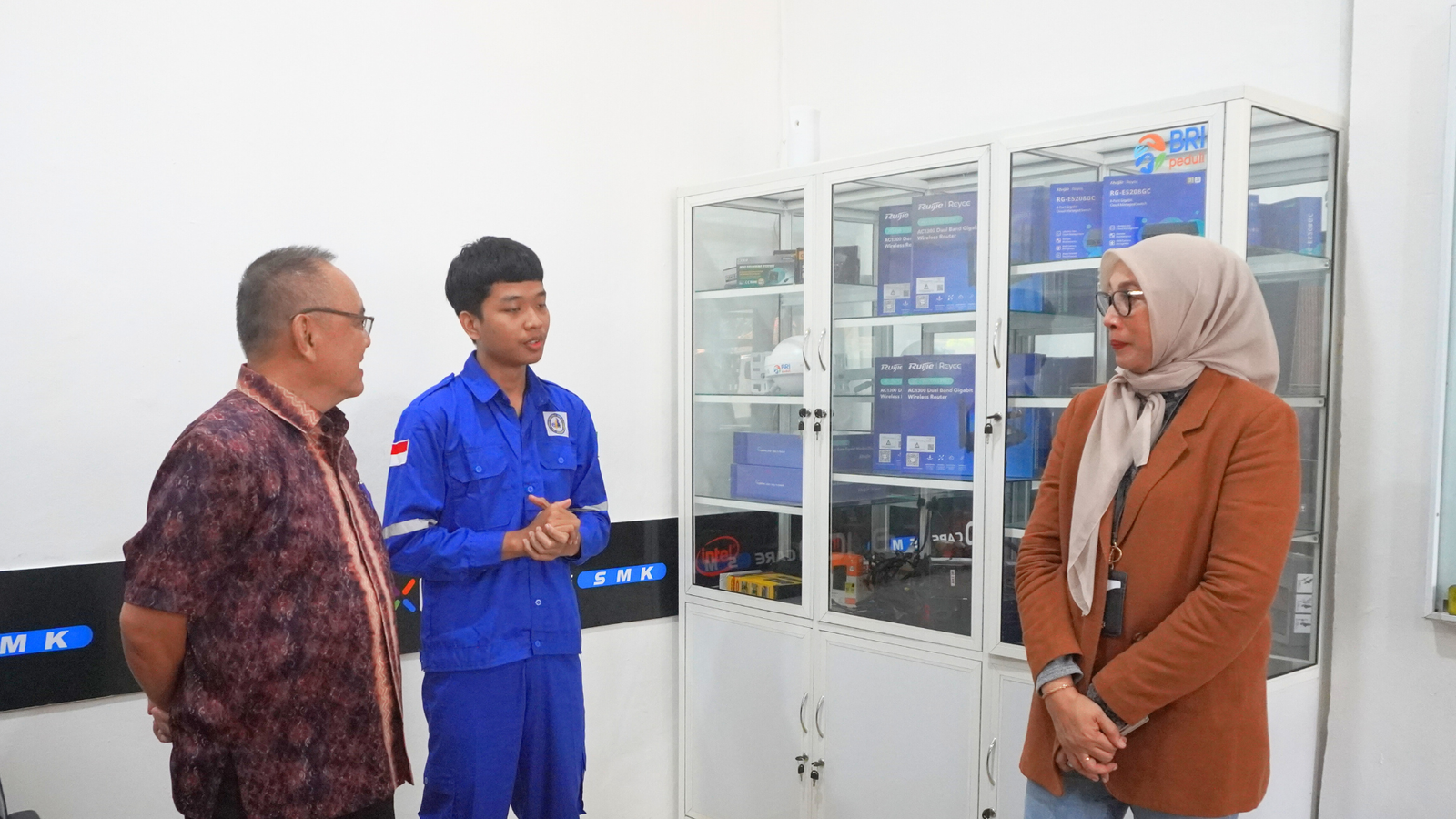 BRI Peduli Hadir di SMK Teknik PAL Surabaya